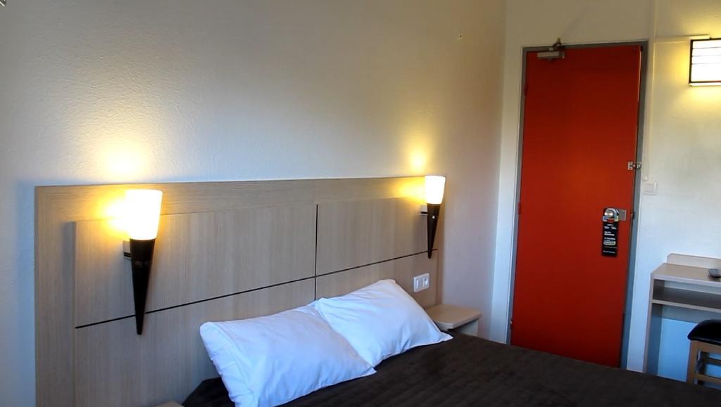 Hotel Class'Eco Courcouronnes Экстерьер фото